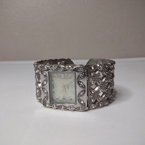 Cute Silver Tone Hinged Metal Cuff Watch